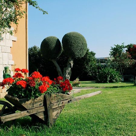 Вилла Il Giardino Della Musica Модика Экстерьер фото